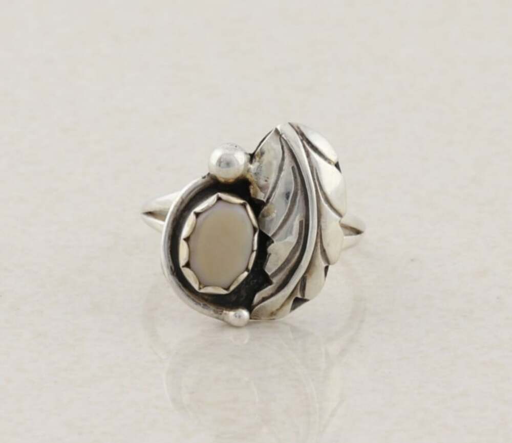 Sterling Silver Mother of Pearl Leaf Ring Size 5 1/4 Woman Teen Children's pinky